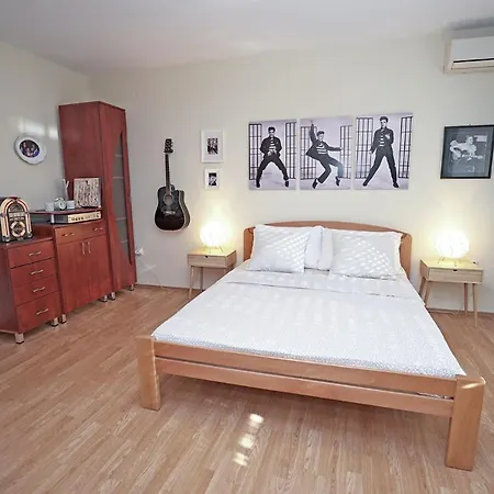 Elvis Appartement *
